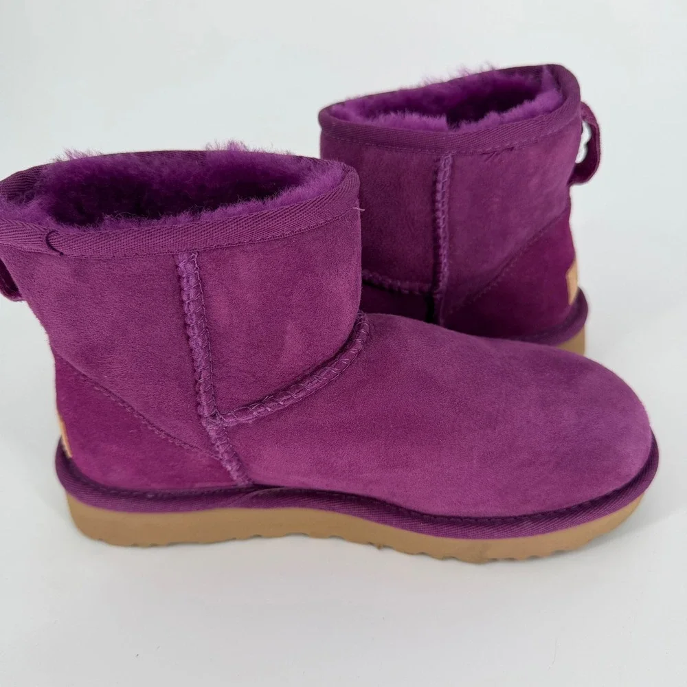 UGG size lightly